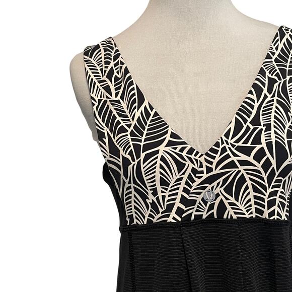 Lululemon Hustle & Bustle Tank Womens Size 8 Black Pretty Palm Black Angel Wings - Picture 3 of 9